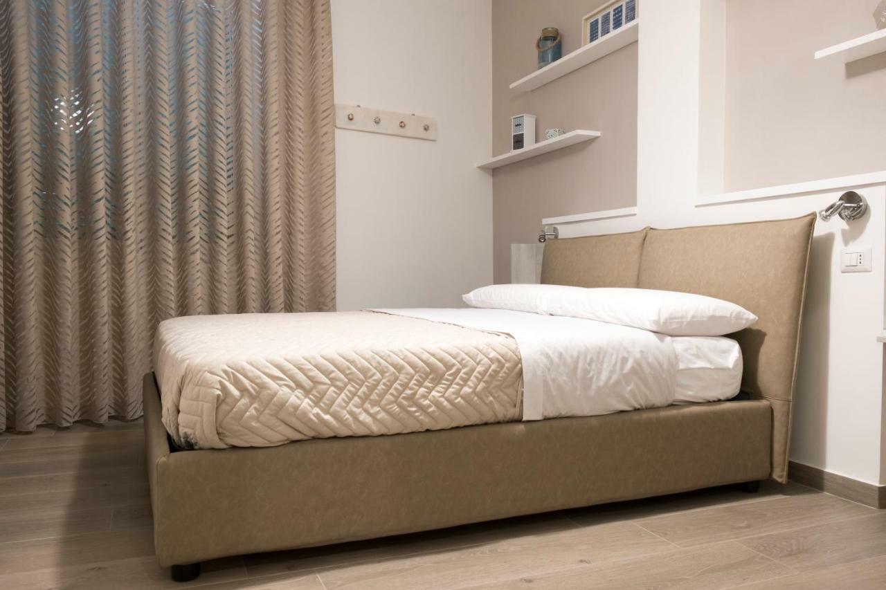 Dimora Flegrea Room & Breakfast Pozzuoli Kültér fotó